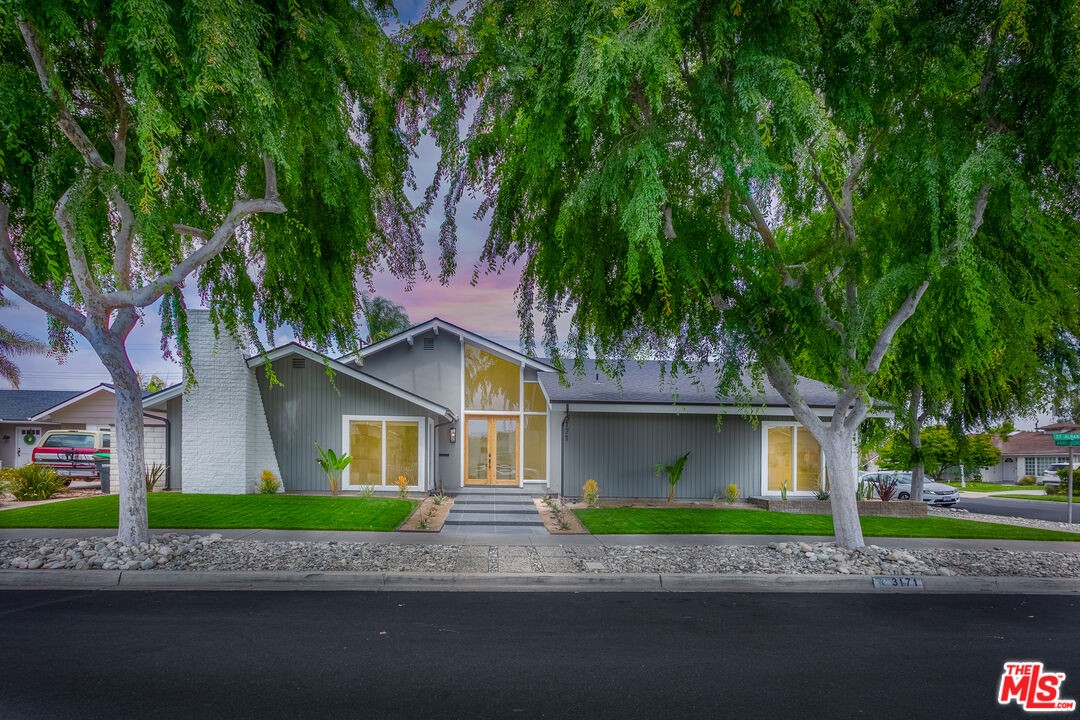 317 St Albans Drive